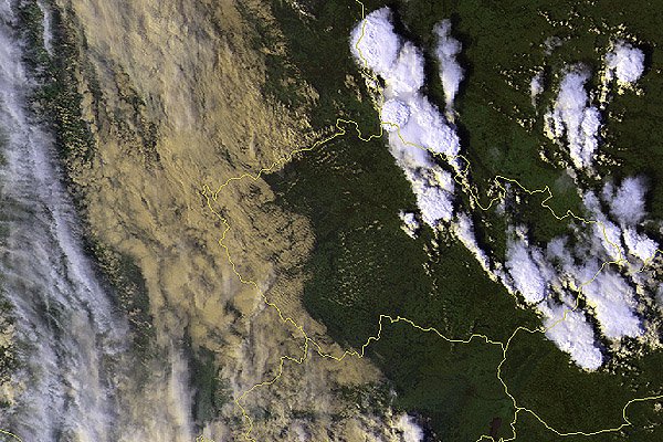 Situace nad Českou republikou ve 14:17 UTC (tedy přibližně jednu hodinu před výskytem tornáda) z pohledu polární družice NOAA 14 (z archivu družicového oddělení ČHMÚ, © Martin Setvák, ČHMÚ).